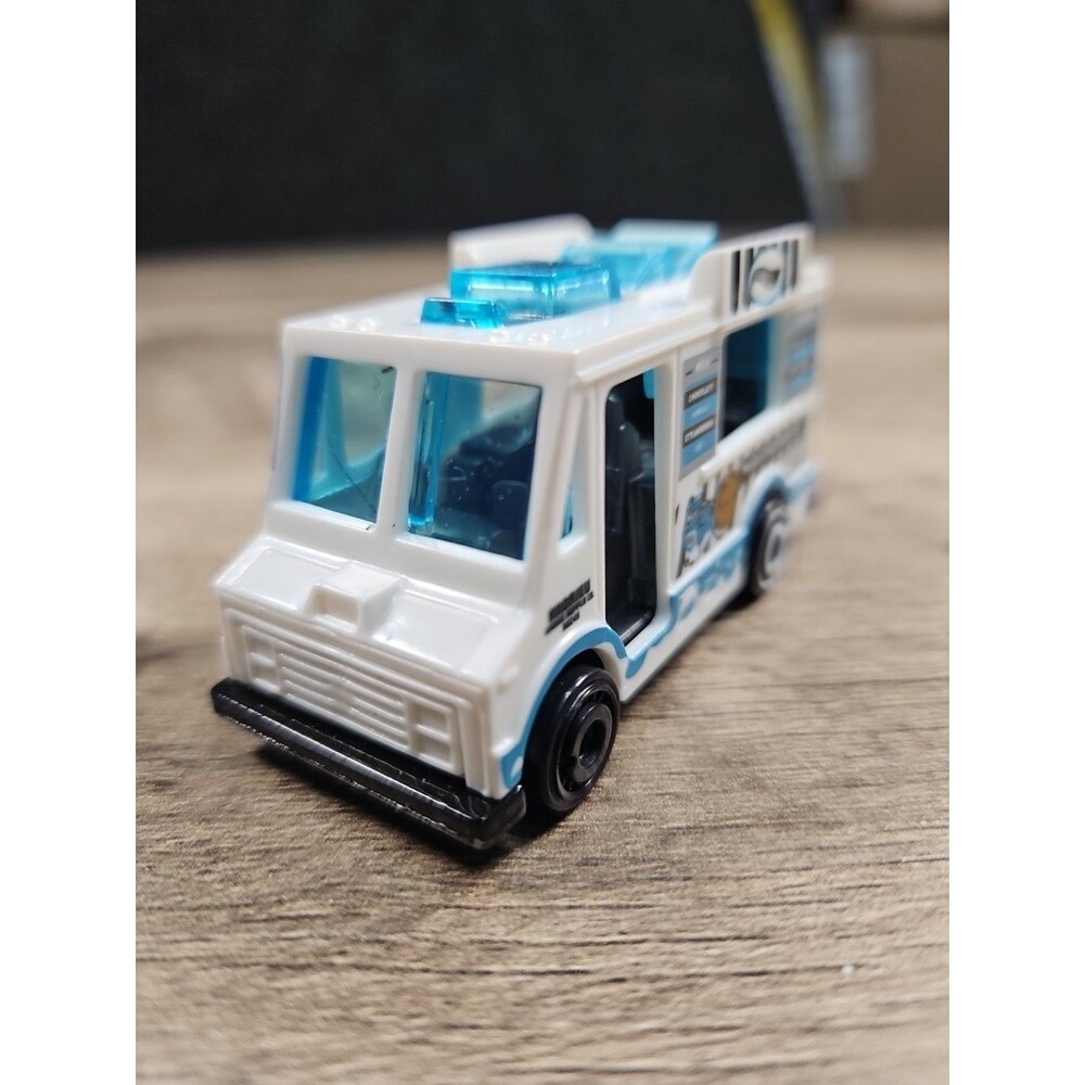 Hot Wheels Quick Bite Diecast 1/64 Mattel Loose Toy Car